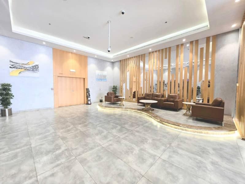 Al Abeir Tower: Lobby