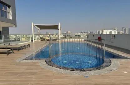 Al Abeir Tower: Pool