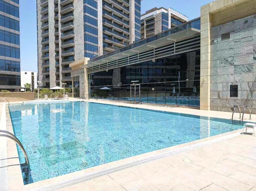 Al Sayyah Residence: Pool