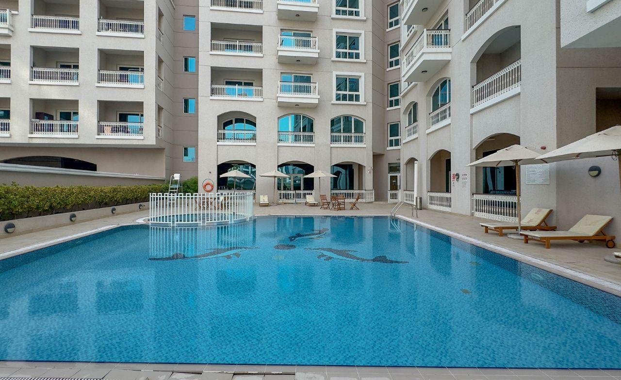 Burj Residence 3: Pool