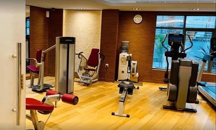 Capital Bay: Gym