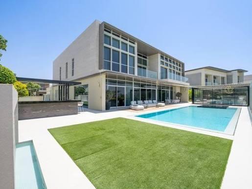 Golf Place: Pool