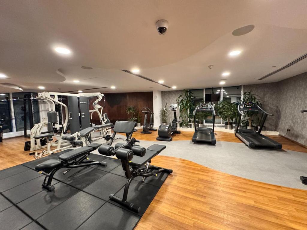 Jumeirah Bay Towers: Gym