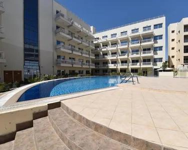 Kensington Manor: Pool