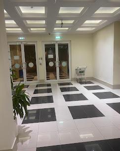 Knightsbridge Court: Lobby
