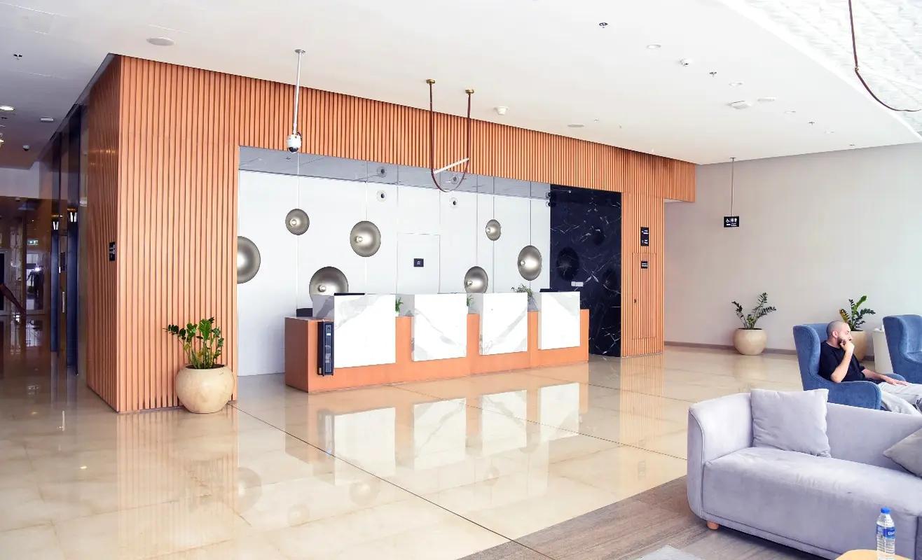 Lavender Garden Suites: Lobby