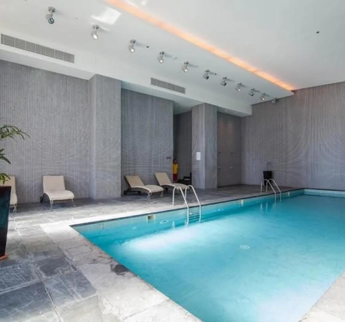 Limestone House: Pool