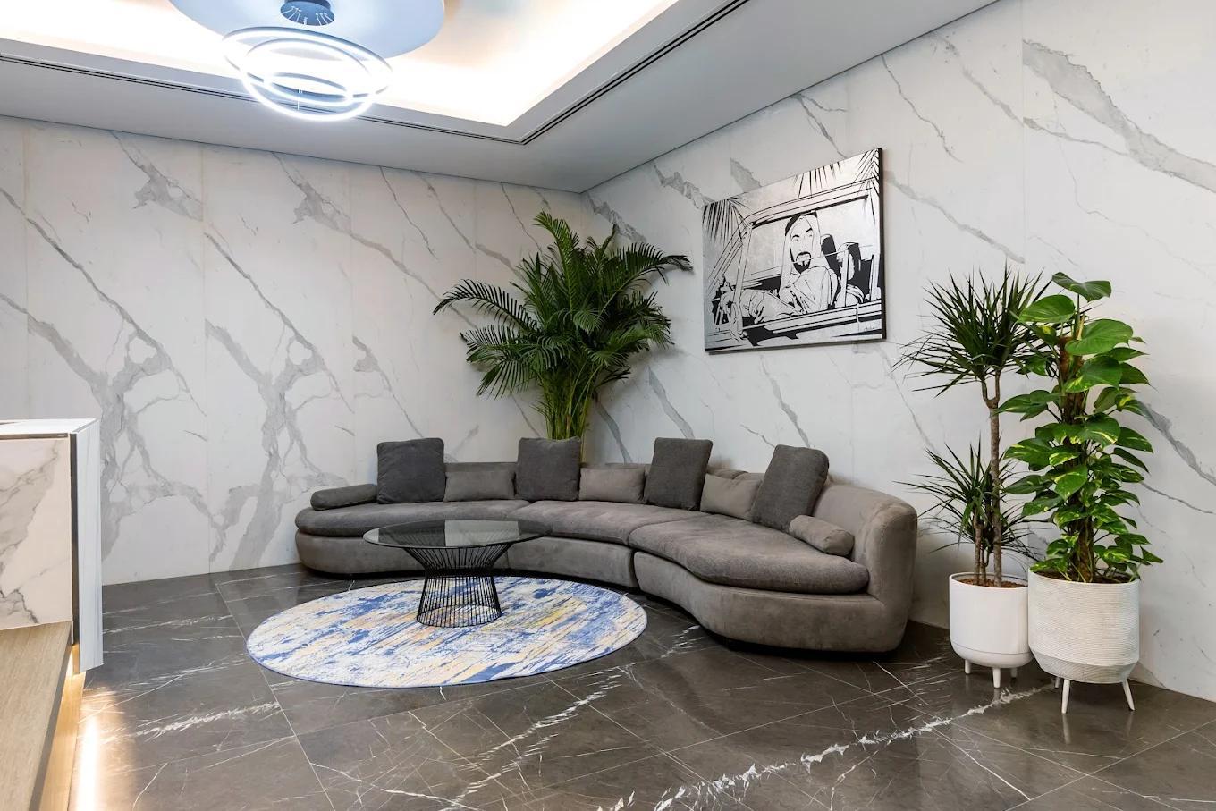 Maison VI: Lobby