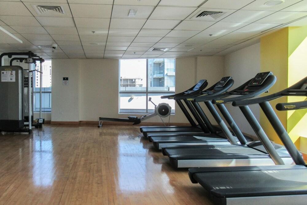 Marina Park: Gym