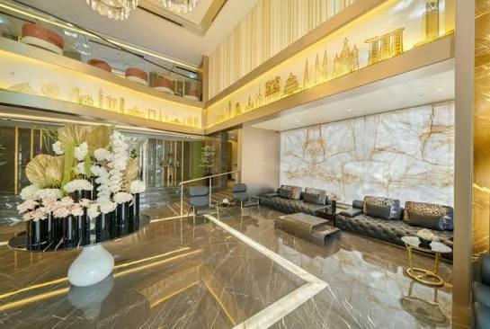 Mileo the Palm: Lobby