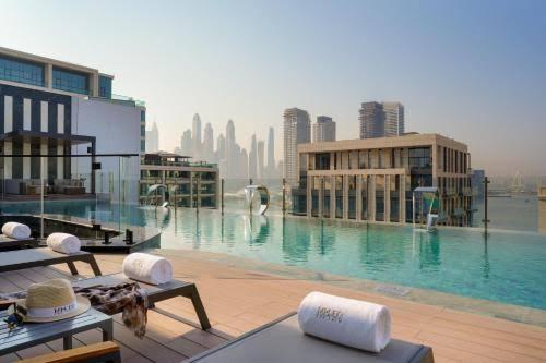 Mileo the Palm: Pool