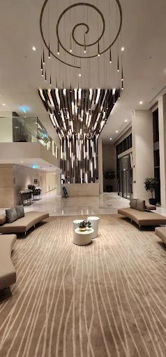 Mulberry: Lobby