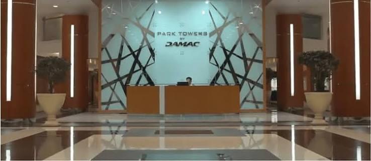 Park Towers: Lobby
