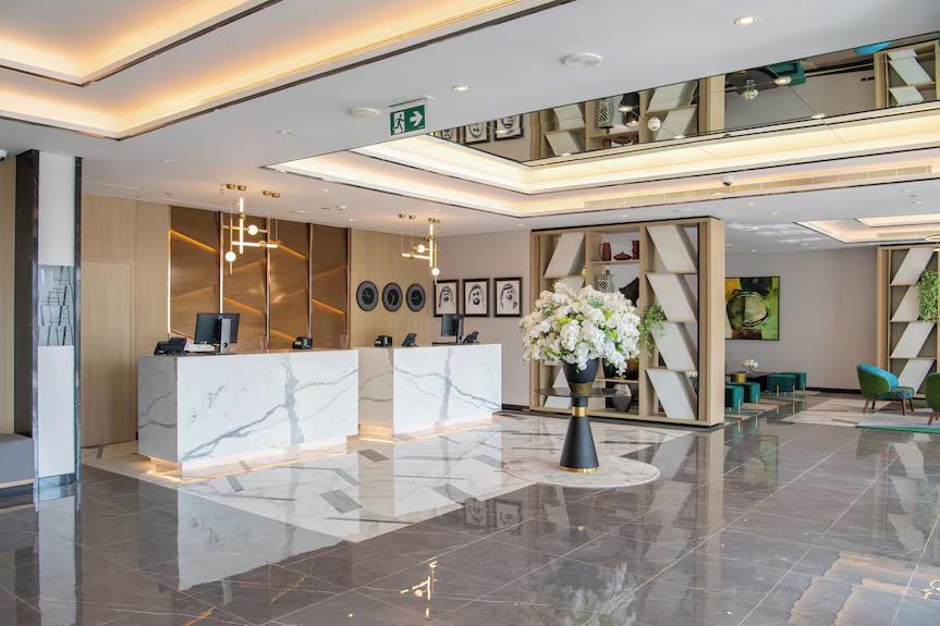 Rochester: Lobby