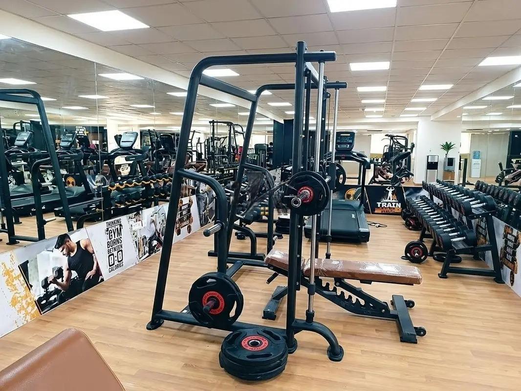 Talal Residence: Gym