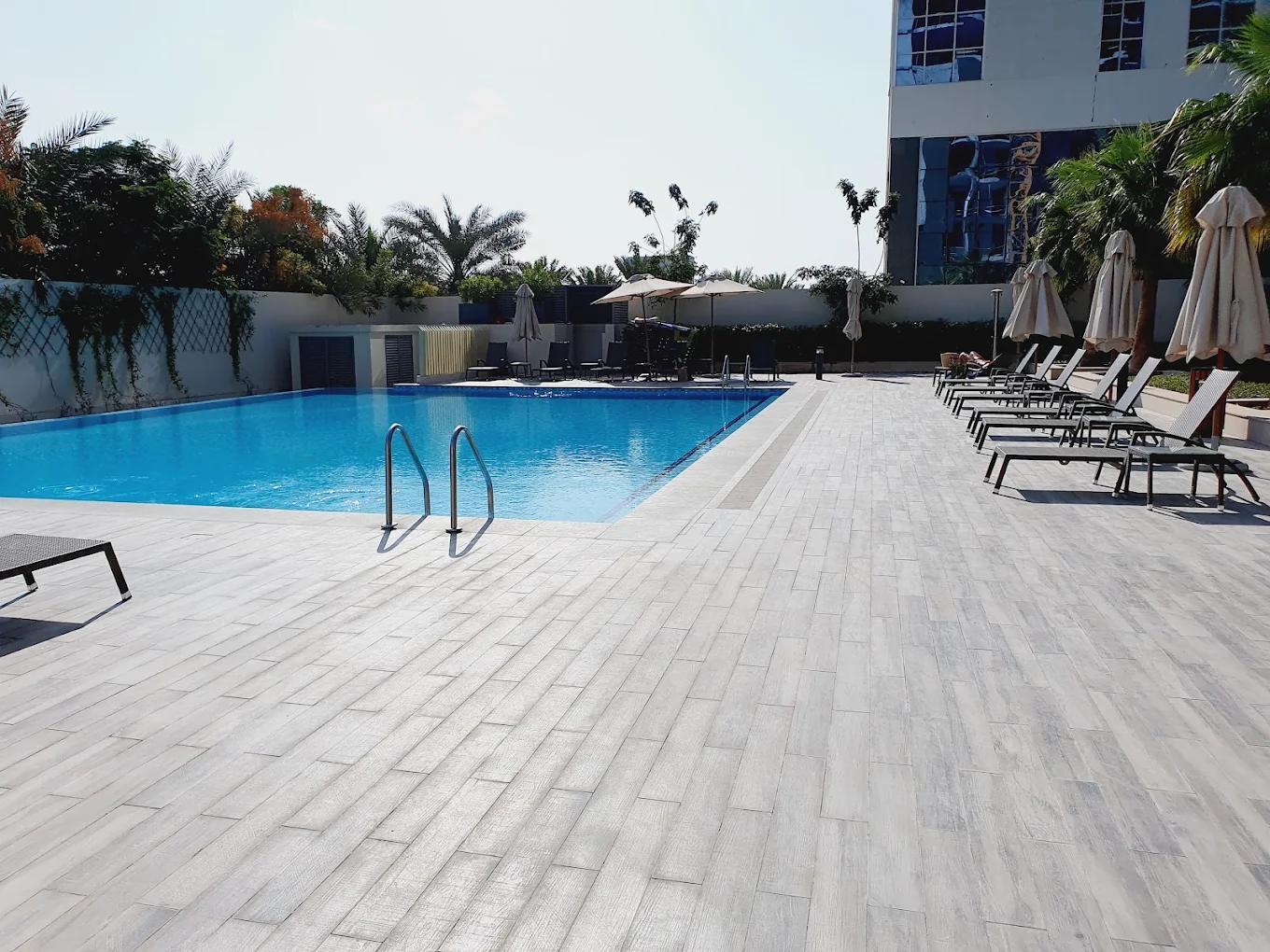 Vezul Residence: Pool