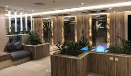 Zenith Towers: Lobby