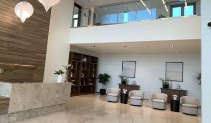 Acacia: Lobby