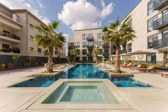 Beverly Residence: Pool