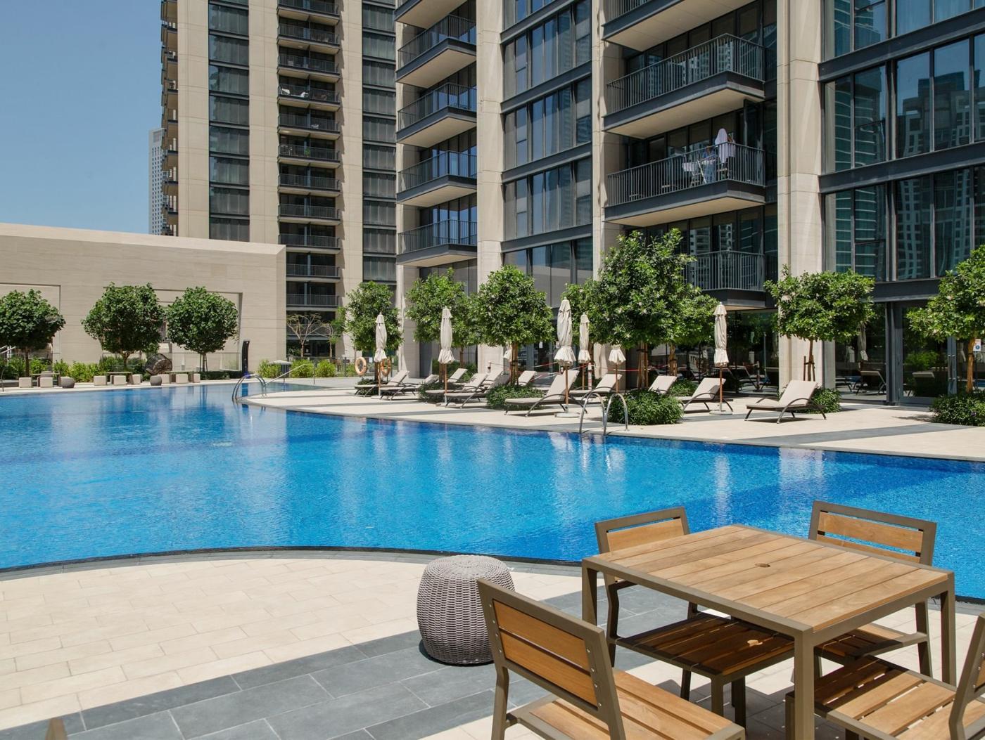 BLVD Heights: Pool