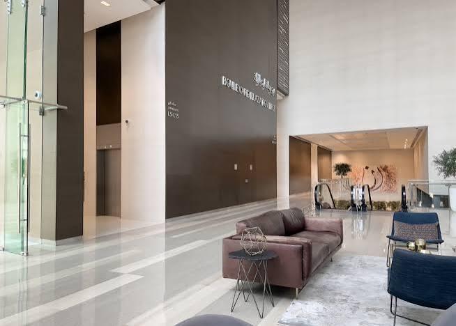 Boulevard Plaza: Lobby