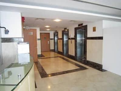 Lago Vista: Lobby