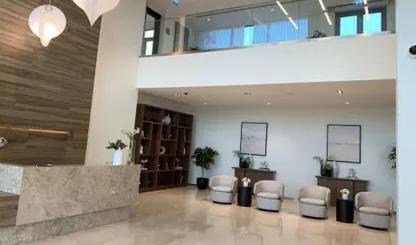 Park Heights: Lobby