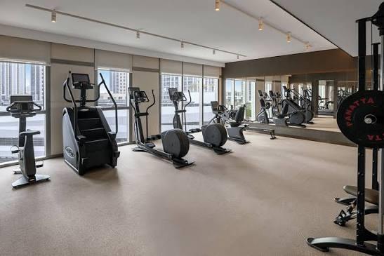 Address Harbour Point: Gym