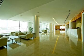 Al Bustan Center and Residence: Lobby