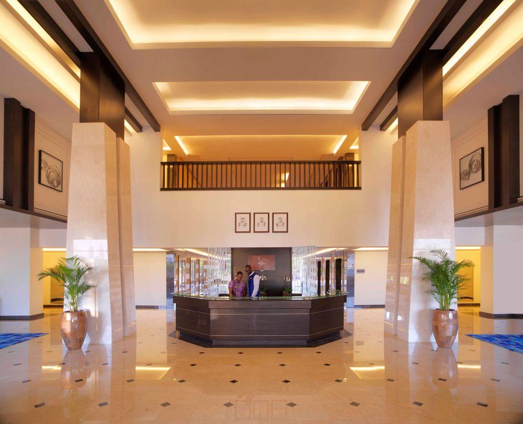 Anantara Residences: Lobby