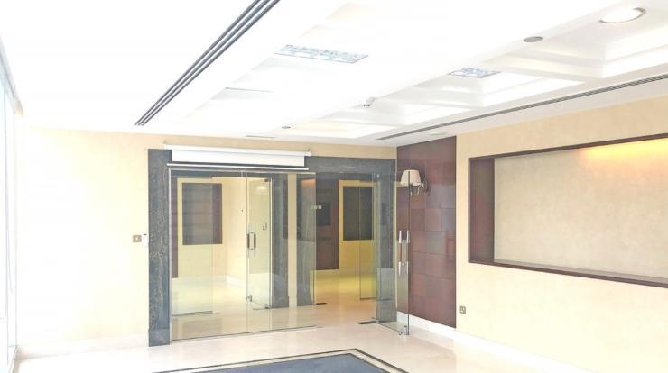 Arenco Tower: Lobby