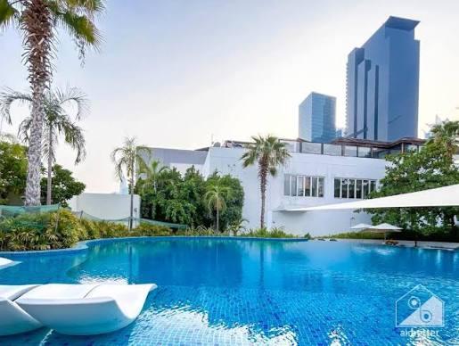 Banyan Tree Residences: Pool