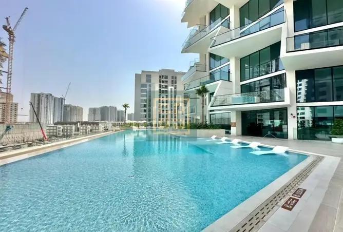 Binghatti Phantom: Pool