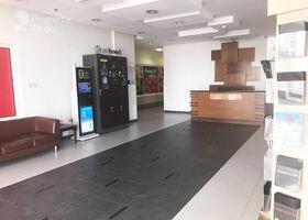 Centrium Tower: Lobby