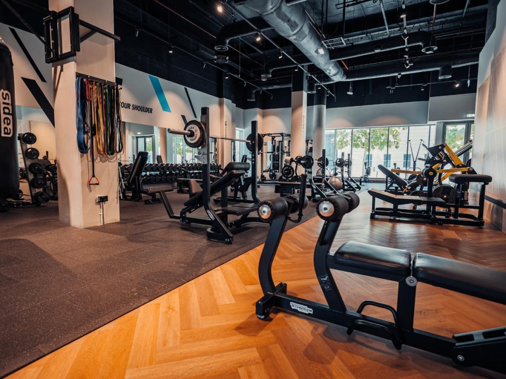 City Walk: Gym