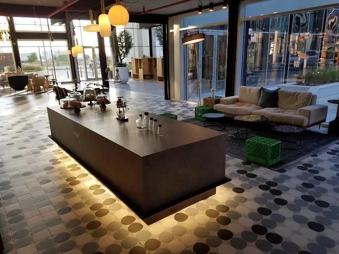Collective 2.0: Lobby