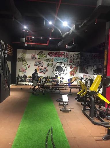 Dezire Residences: Gym