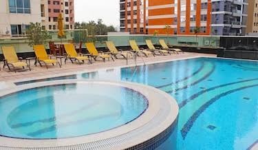 Dune Residency Dubai: Pool
