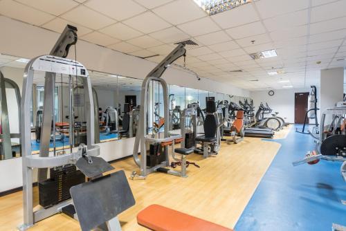 Eden Garden: Gym