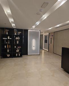 Empire Residence: Lobby