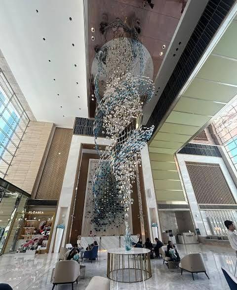 Five Luxe JBR: Lobby