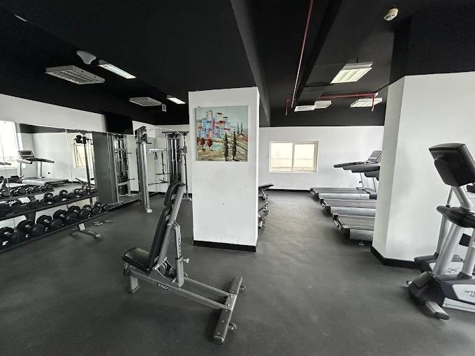 Giovanni Boutique: Gym
