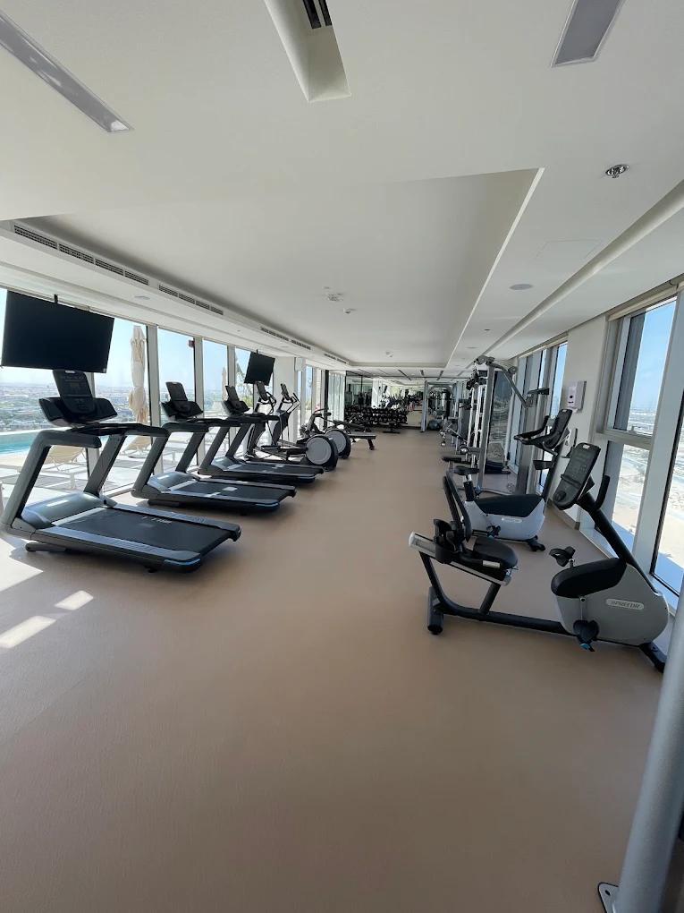 Golf Suites - Dubai Hills: Gym