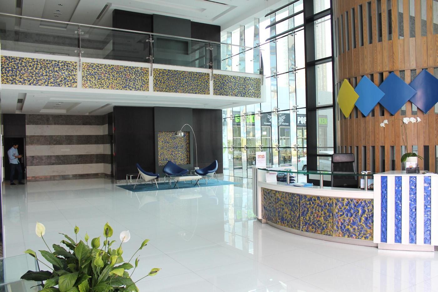 Indigo Icon Tower: Lobby