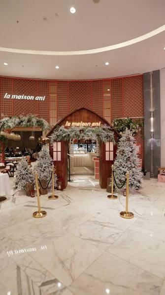 La Maison Dubai: Lobby