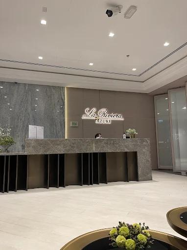 La Riviera Azure: Lobby