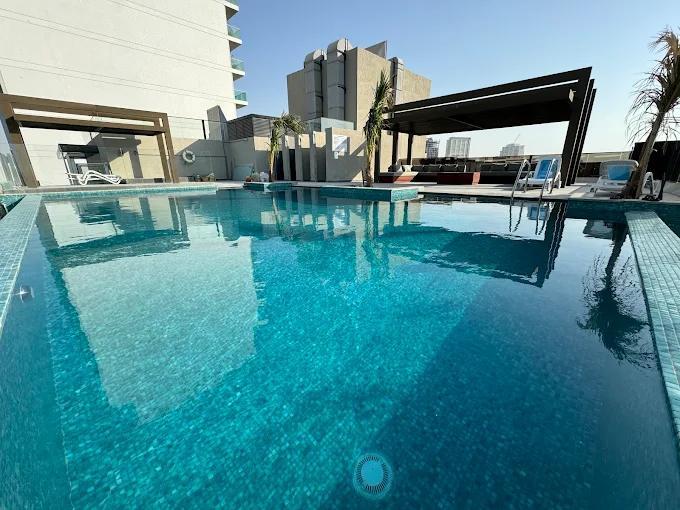 Marwa Heights: Pool