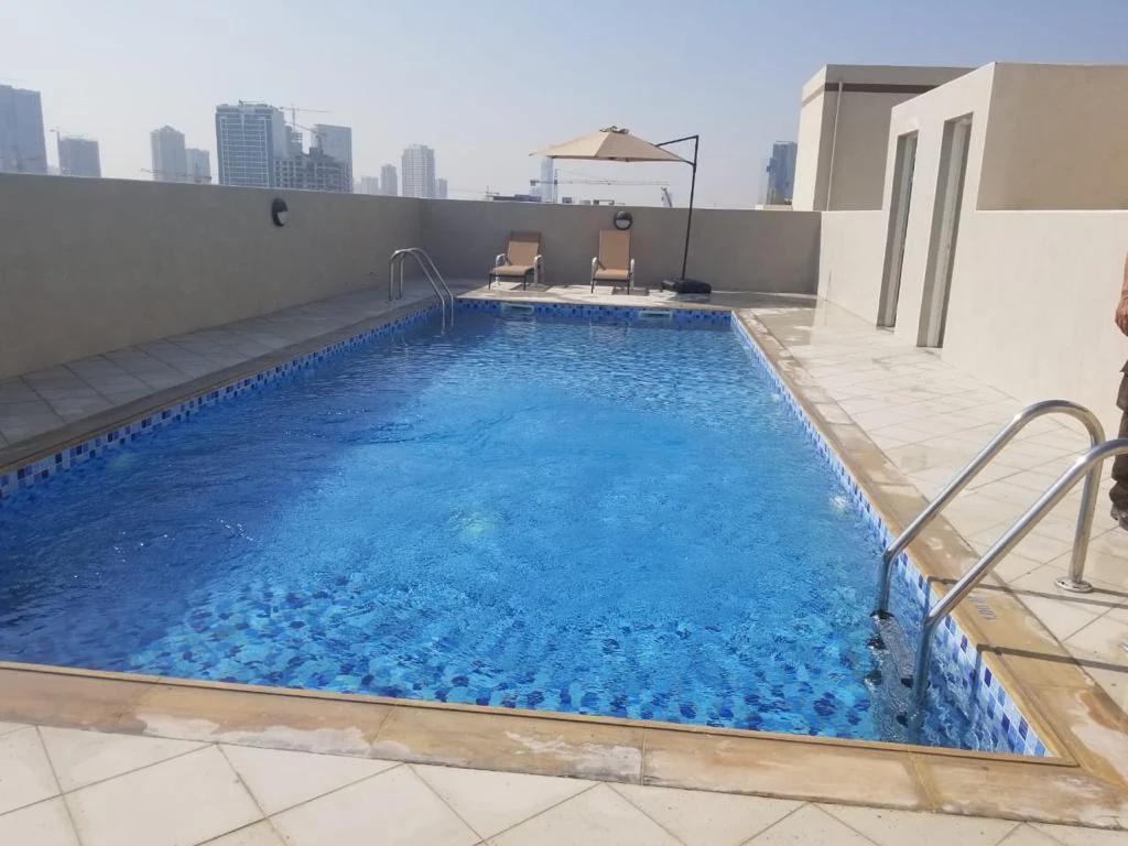 May Residence: Pool