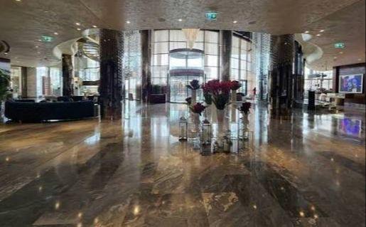 Merano Tower: Lobby