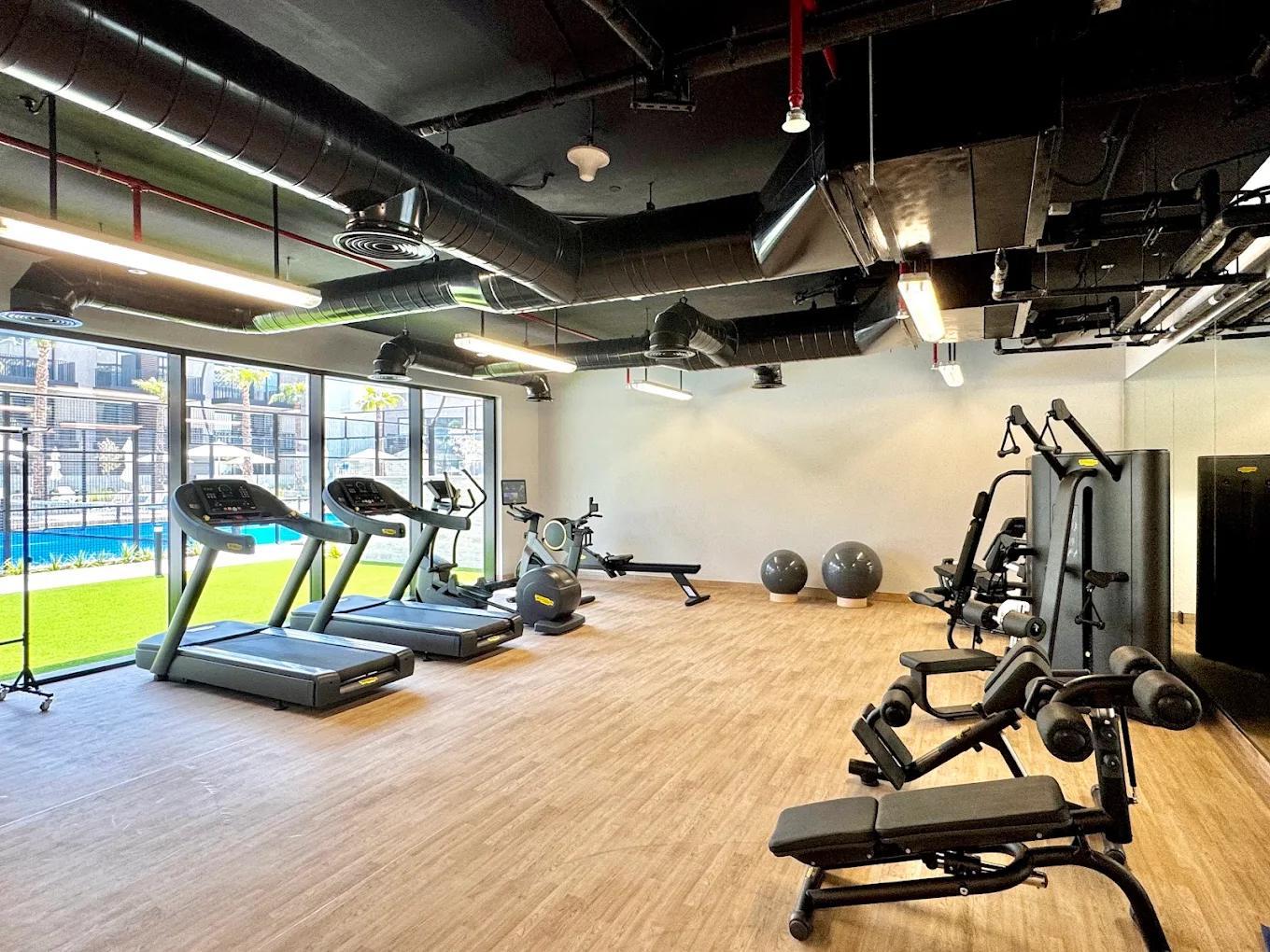 Oakley Square Residences: Gym